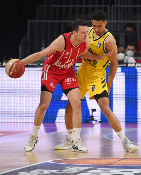 轻松击败强 轻松击败强