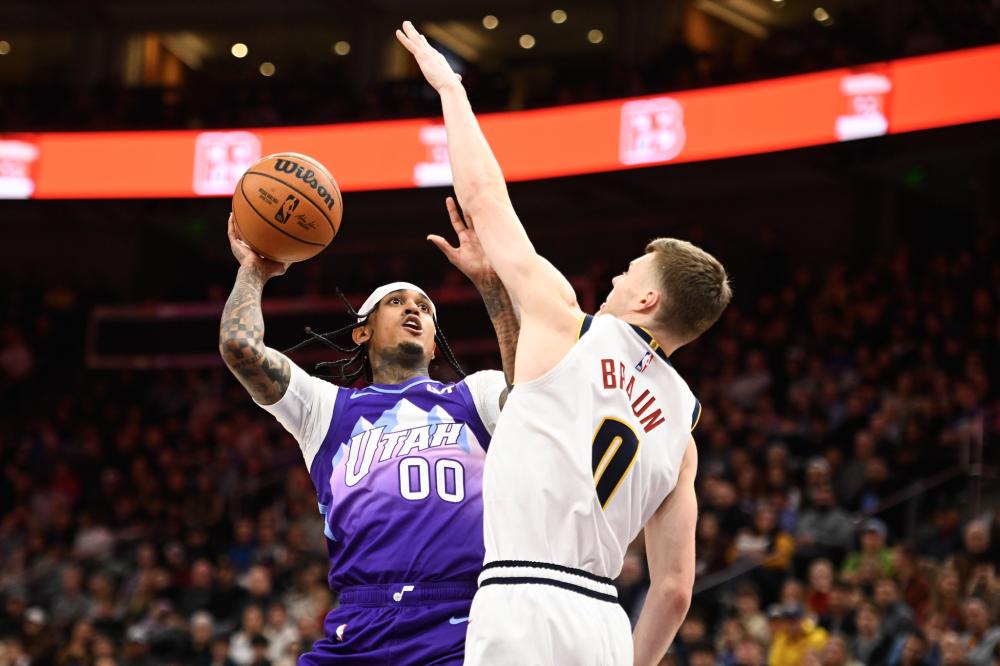 也凸显了他 也凸显了他