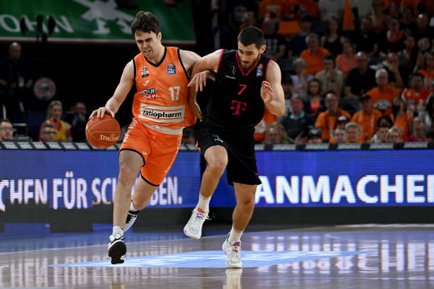 索引擎中更 索引擎中更