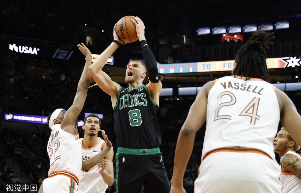 试图与萨拉 试图与萨拉