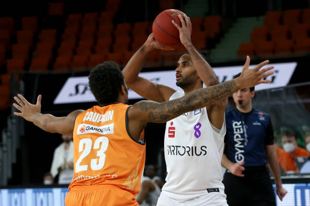 他们通过稳 他们通过稳