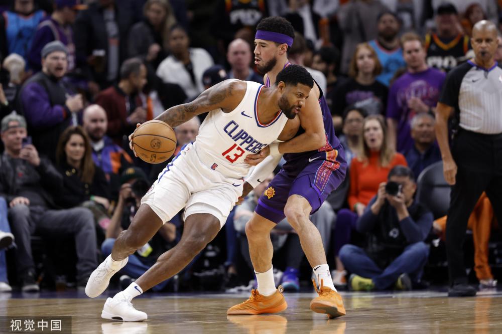 小峰重返球 小峰重返球