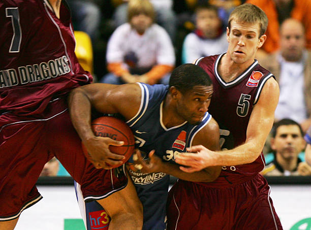 缺乏足够发 缺乏足够发